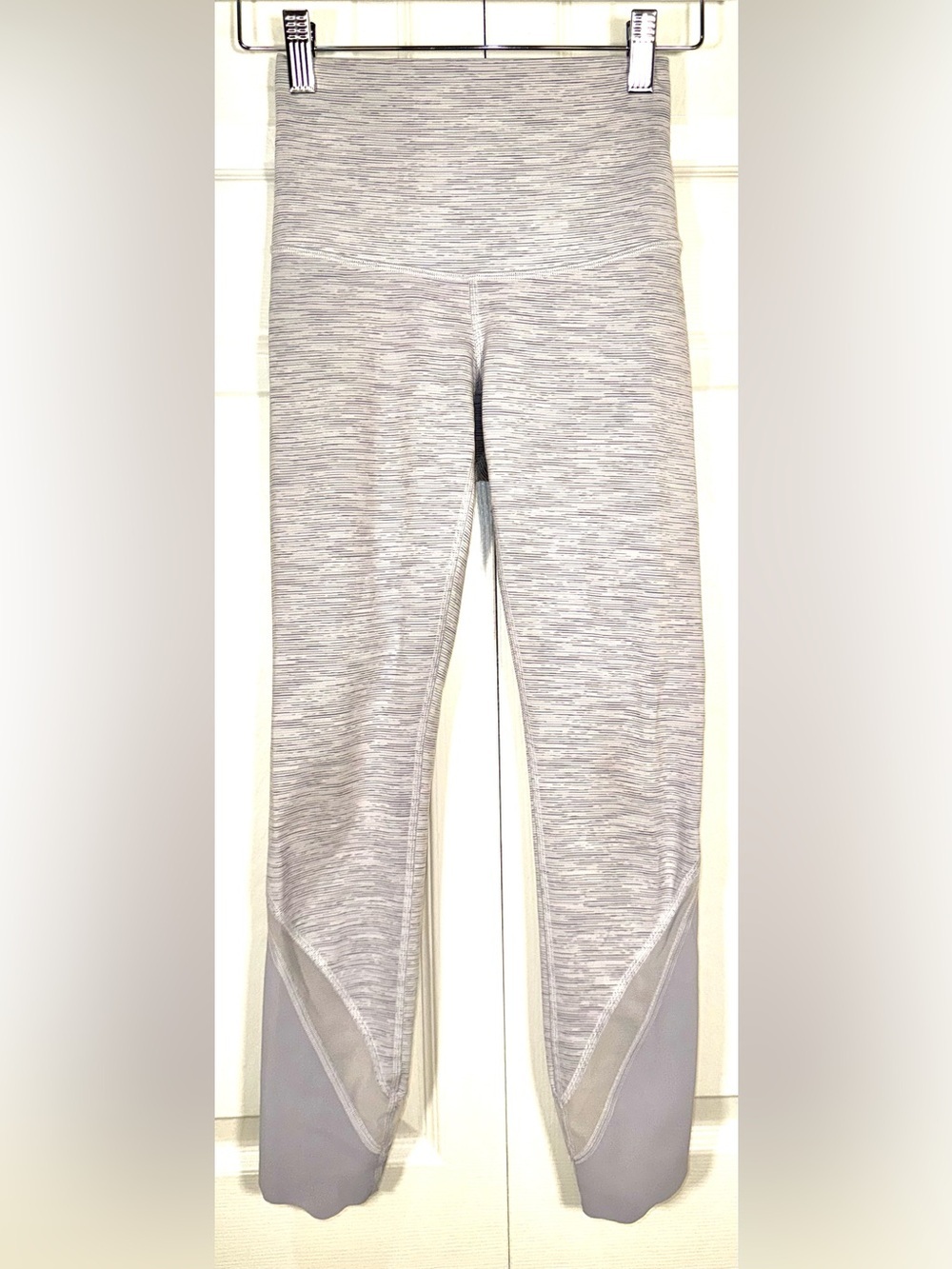 Lululemon Wunder Under Hi-Rise Crop Scallop Mesh Leggings Heathered Gray White 2